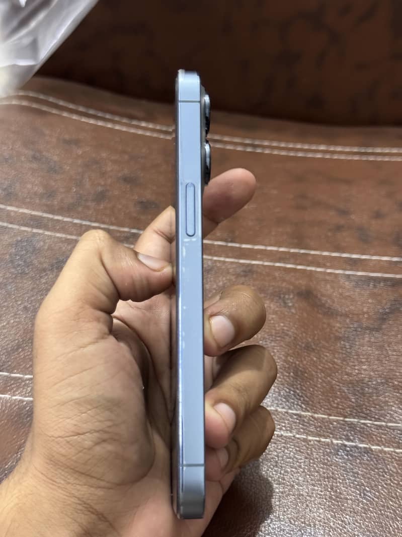 Apple iPhone 13 Pro 2