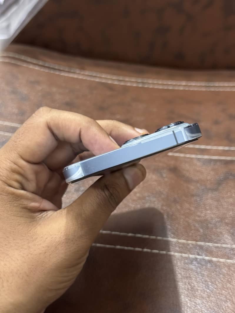 Apple iPhone 13 Pro 3