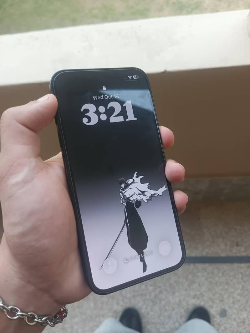 Apple iPhone 13 5