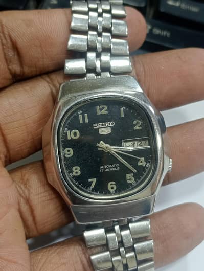 Seiko 5 Vintage Automatic watch for men day and date 7009 watch