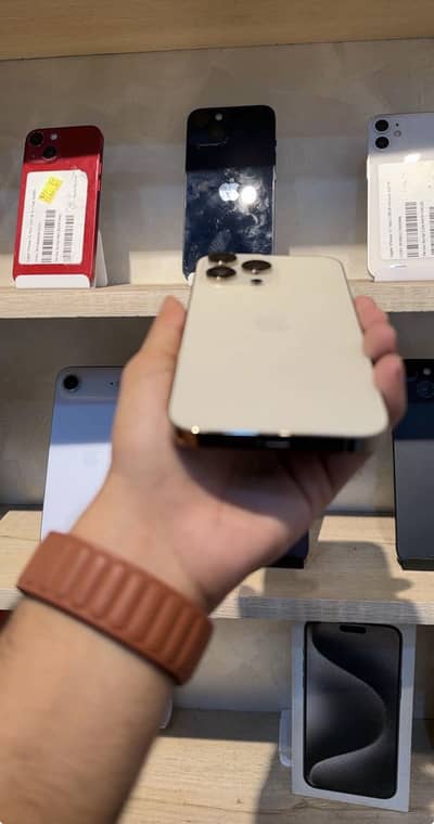 Apple iPhone 13 Pro Max with box