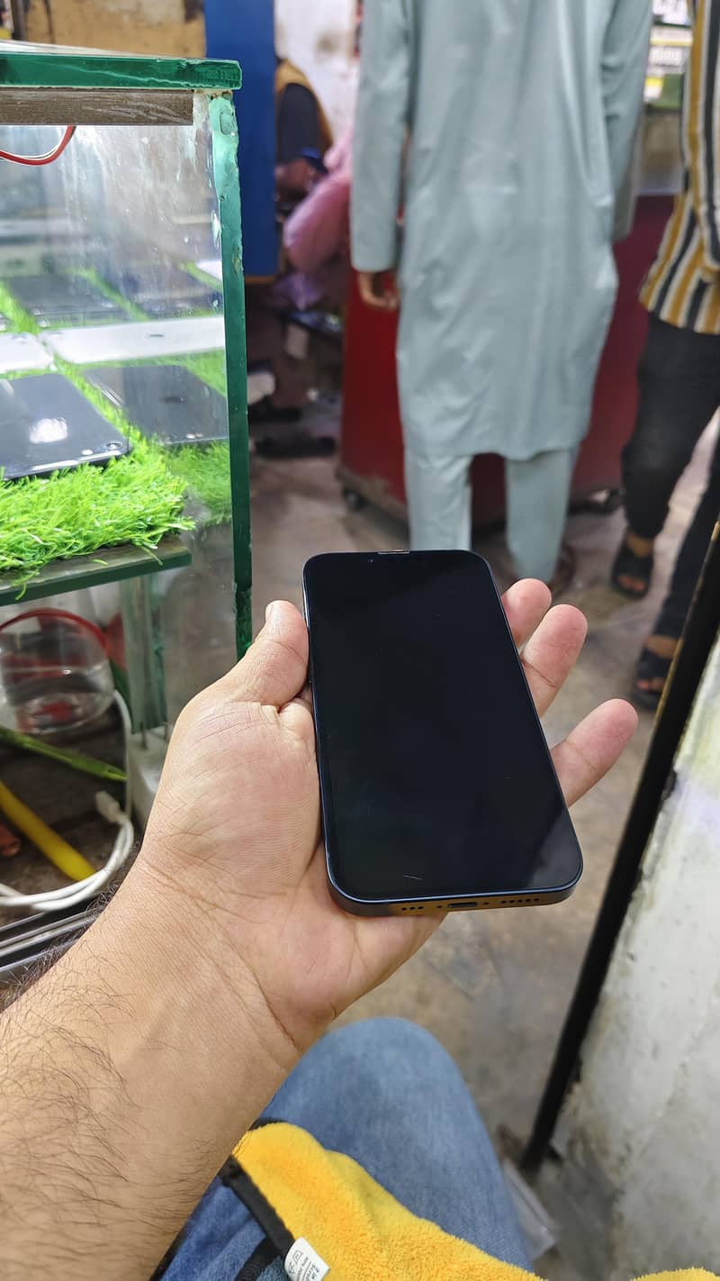 Apple iPhone 14 1