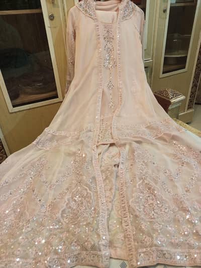 Title: Elegant Peach Pink Embroidered Formal Maxi with Heavy Dupatta