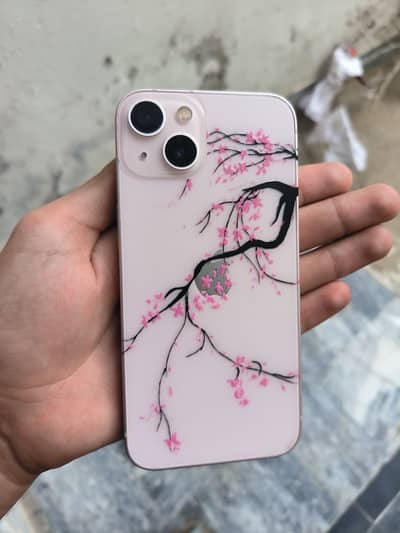 Apple iPhone 13