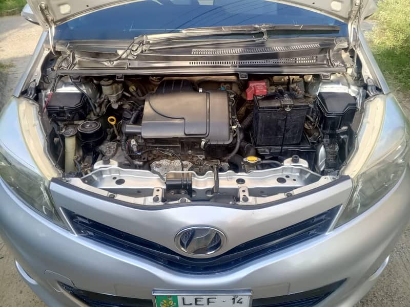 Toyota Vitz 2012 7