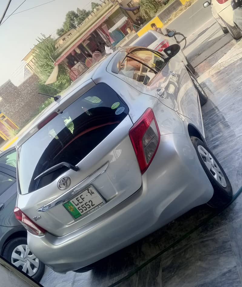 Toyota Vitz 2012 8