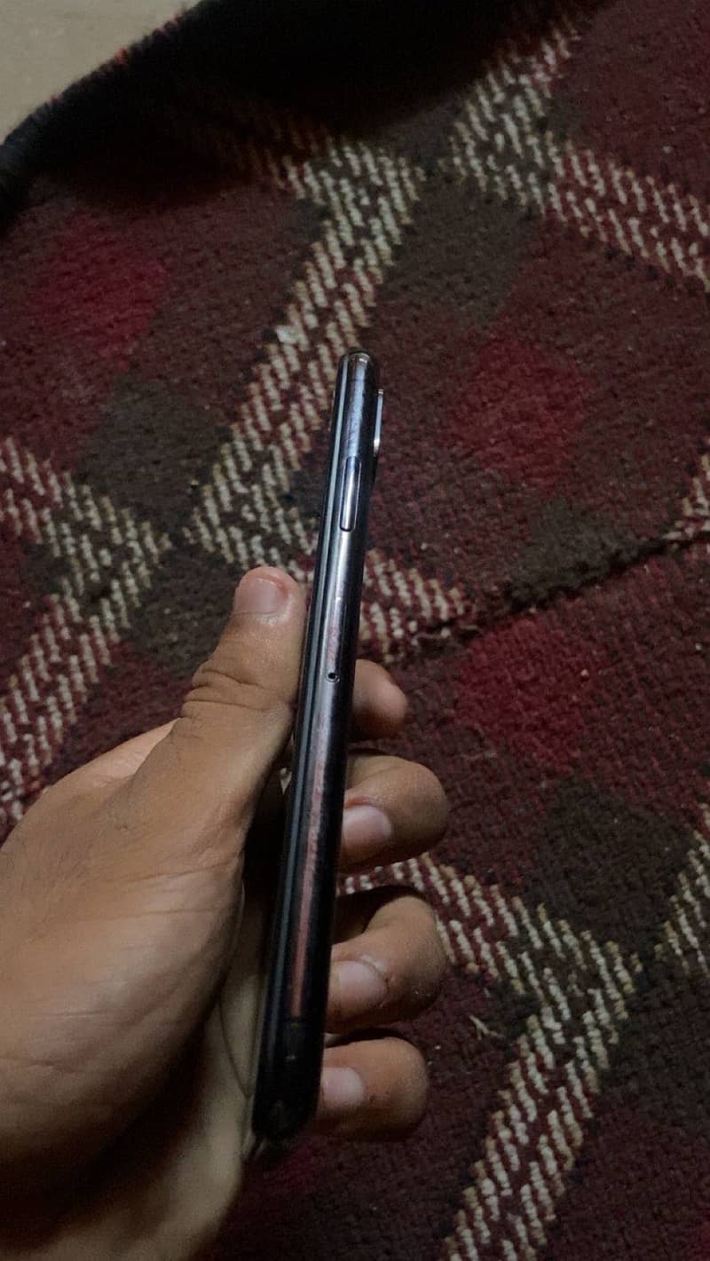 Apple iPhone X 1