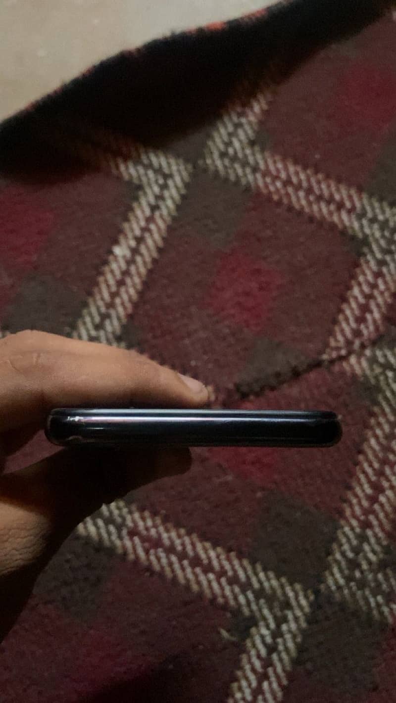 Apple iPhone X 6