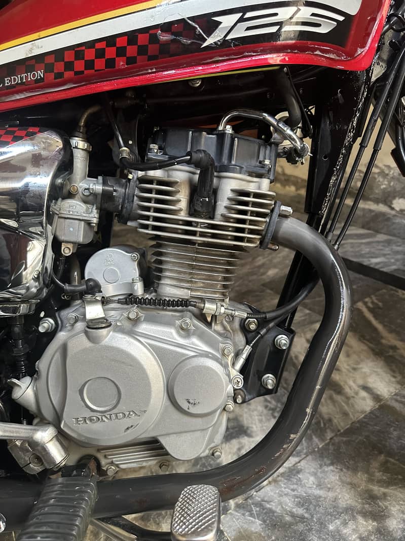 Honda cg 125 Special Edition 8