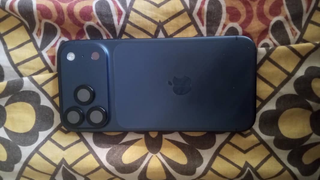 Apple iPhone 17 Pro Max 7