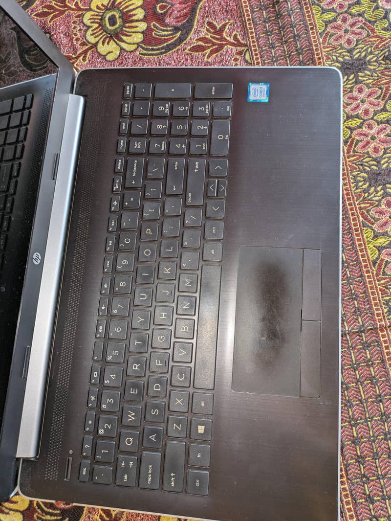 CORE i3 8th GENERATION 1