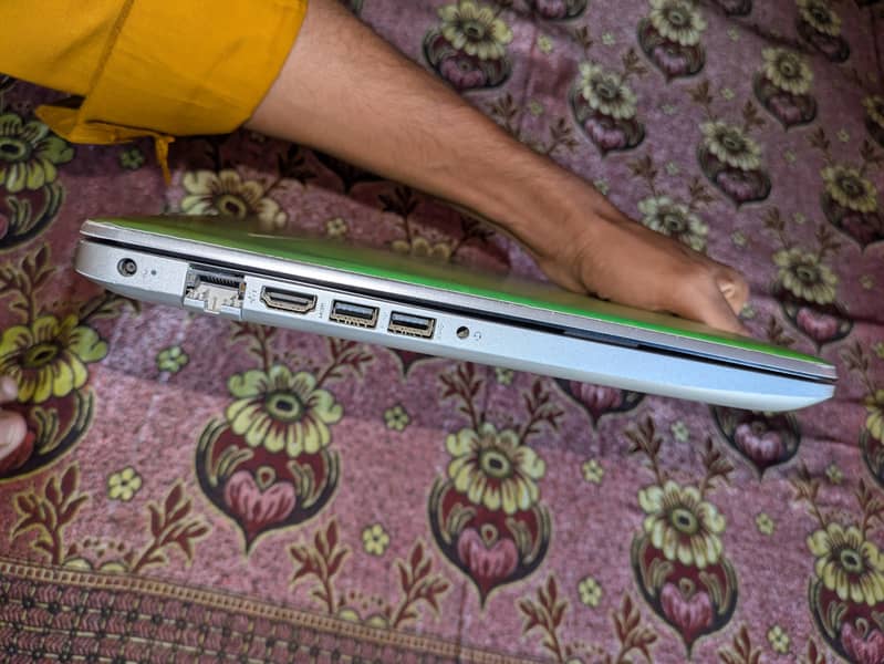 CORE i3 8th GENERATION 5