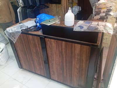 Shop Conter Urgent for sale