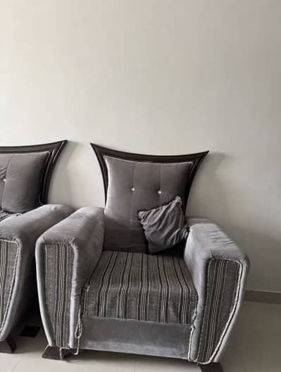 Luxury Grey Sofa Set | 5-Seater & Single Seater Sofas | Elegant Design