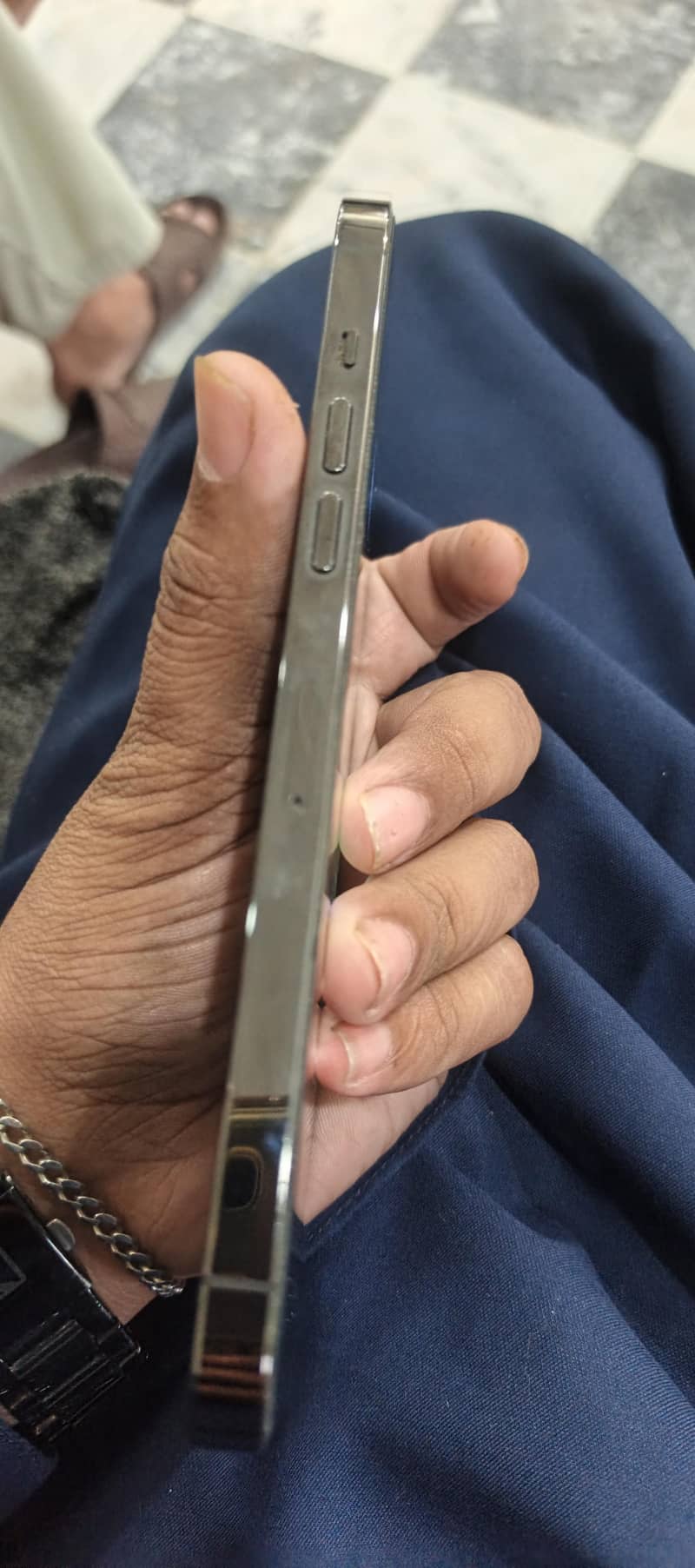 Apple iPhone 12 Pro Max 1