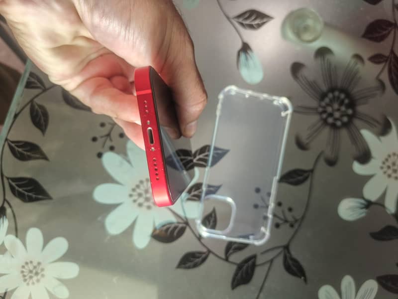 Apple iPhone 14 5