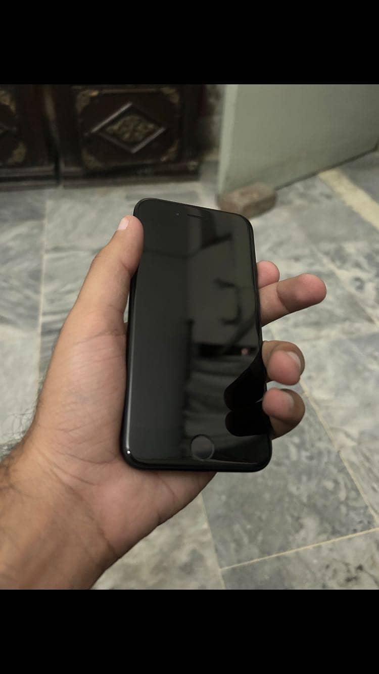 Apple iPhone SE 4