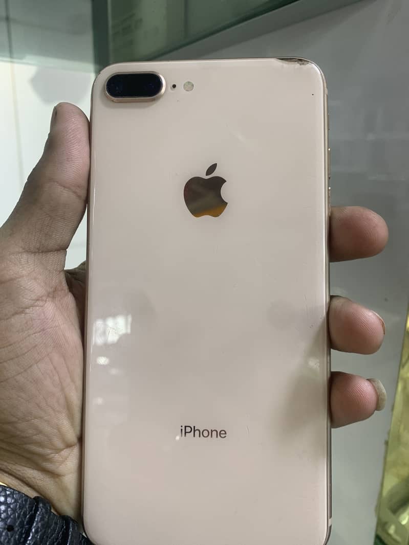 Apple iPhone 8 Plus 0