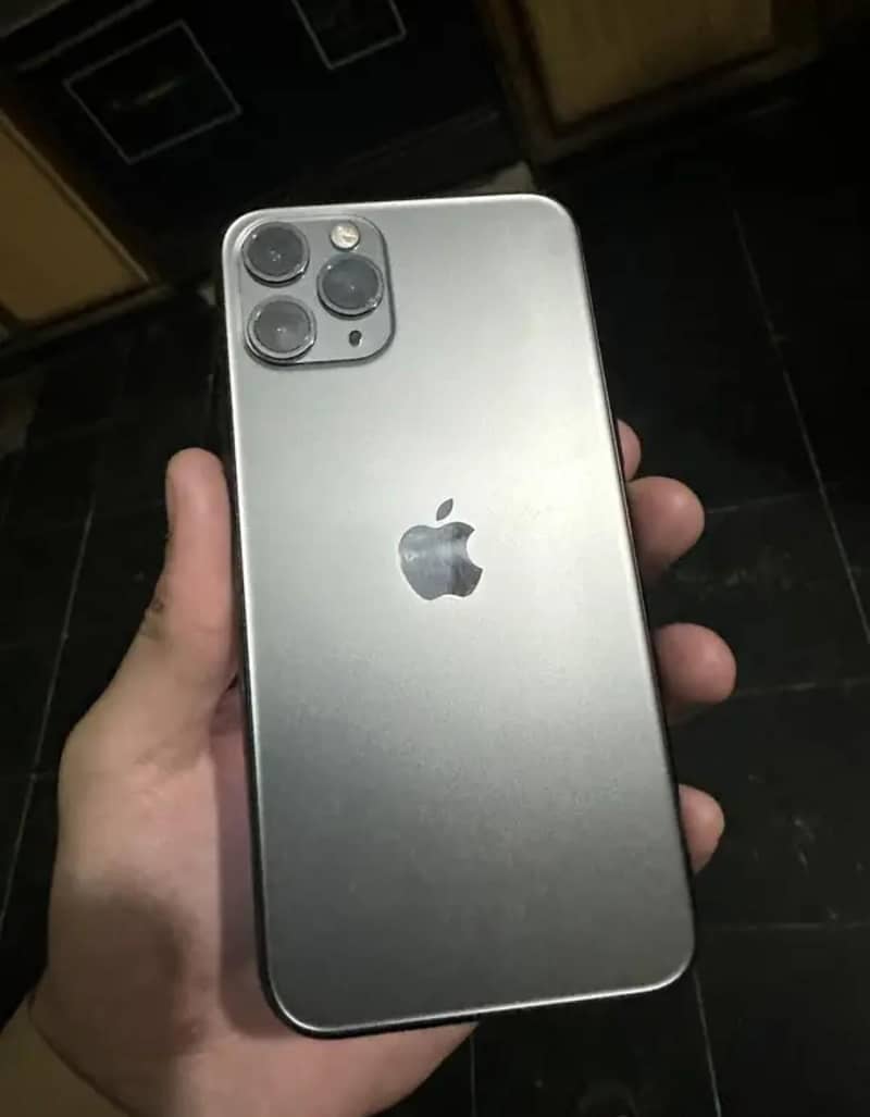 Apple iPhone 11 Pro 1