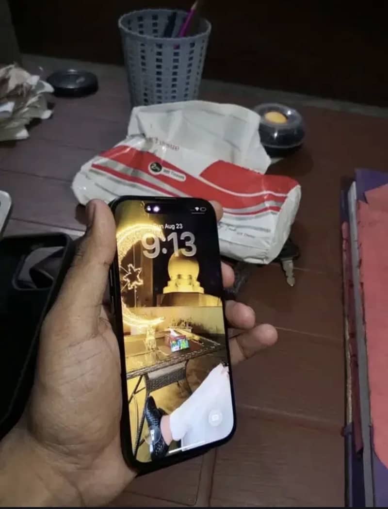 Apple iPhone 15 Pro 2