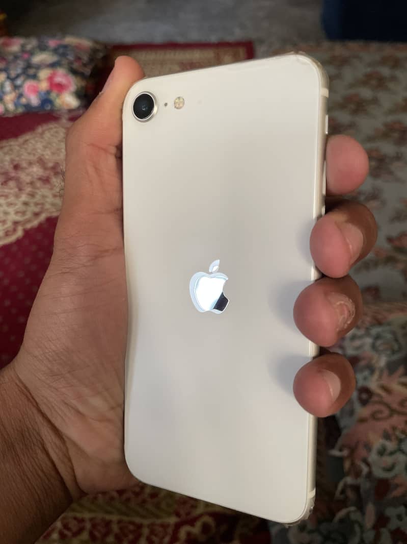 Apple iPhone SE 0