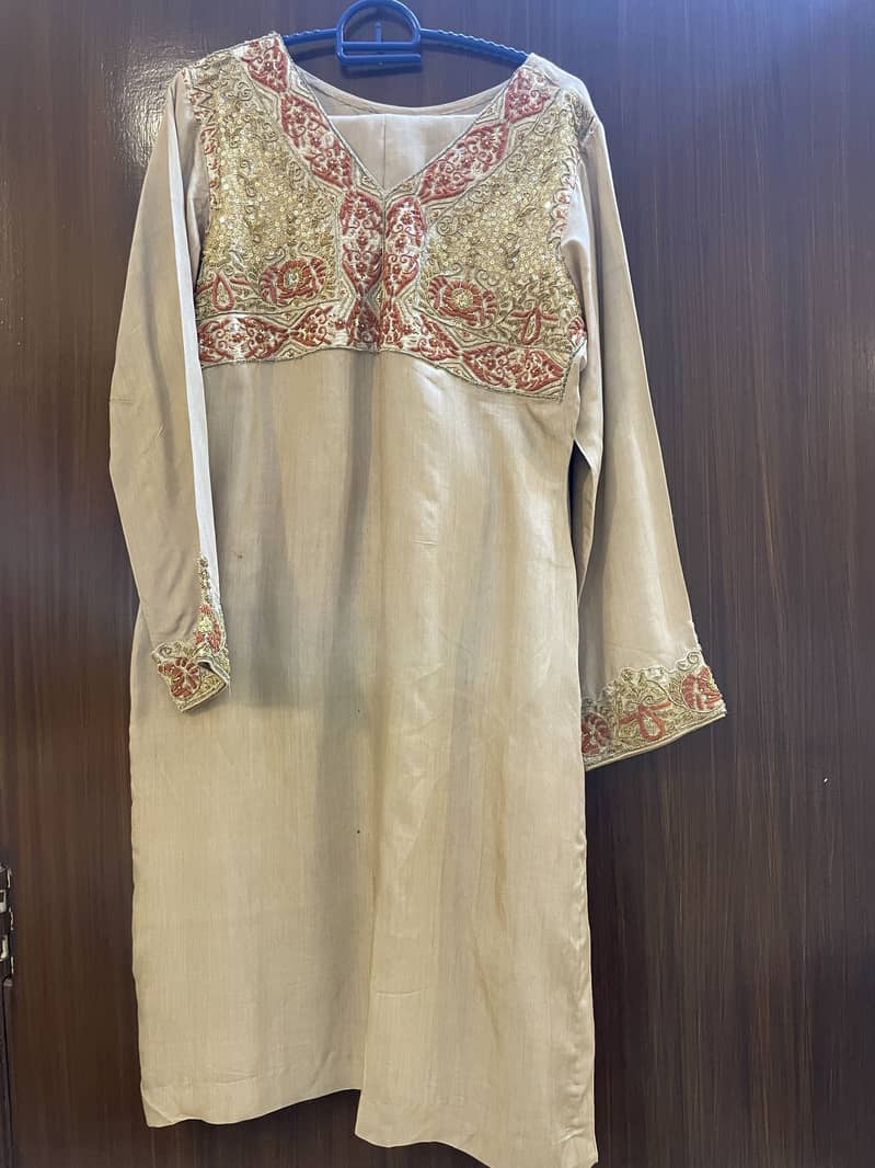 Medium sized qora dabqa work 1