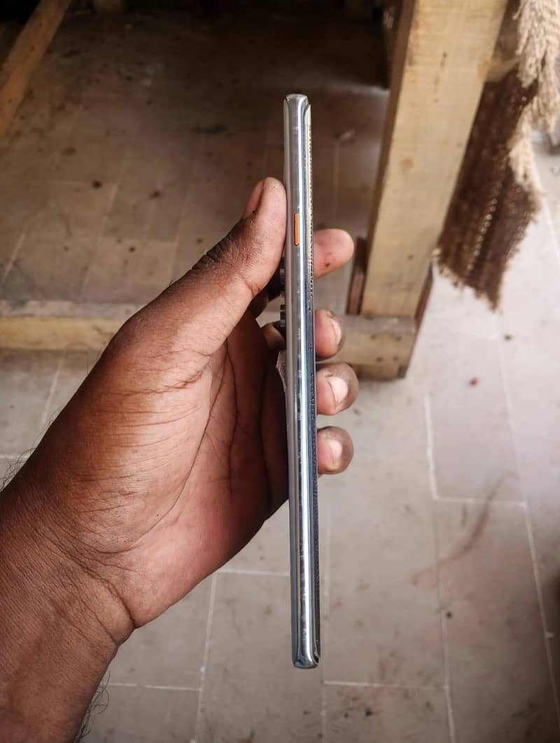 Tecno CAMON 40 Pro 2