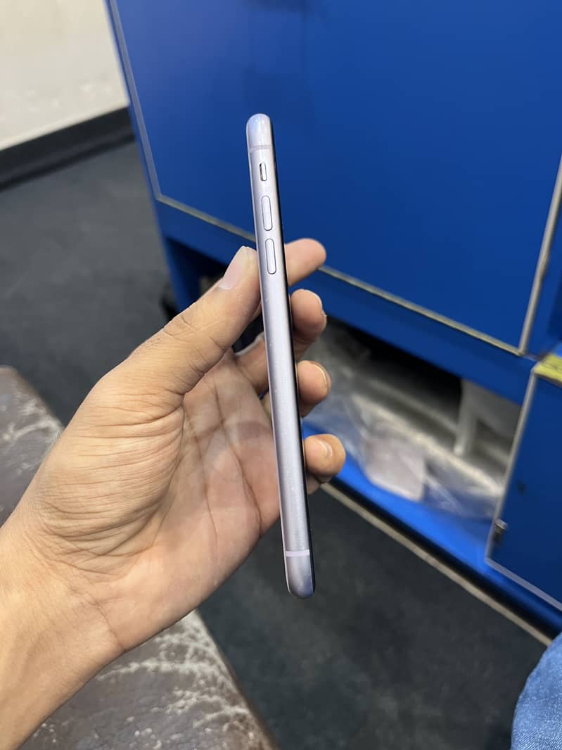 Apple iPhone 11 1