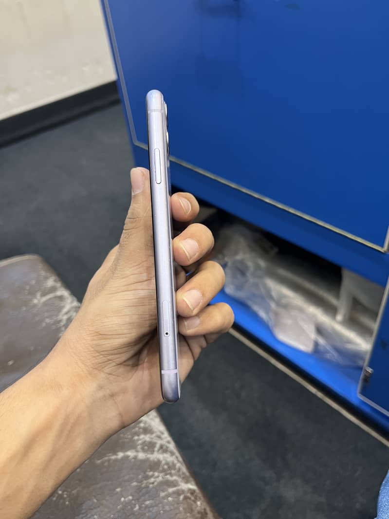 Apple iPhone 11 2