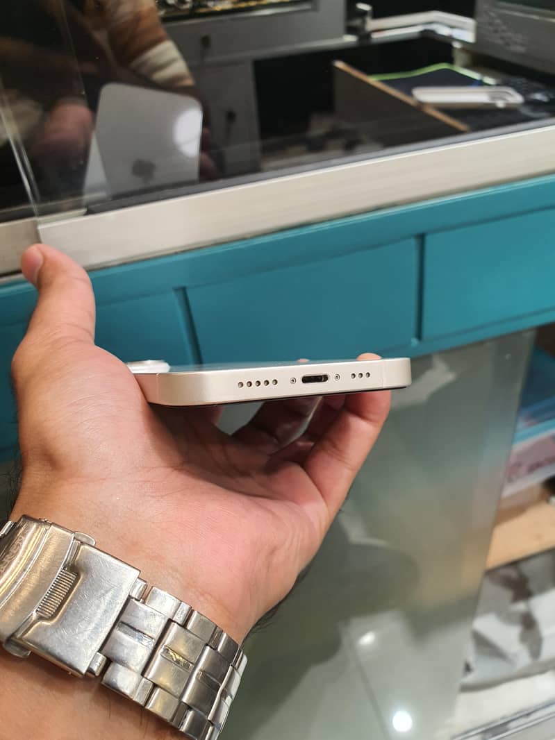 Apple iPhone 14 2