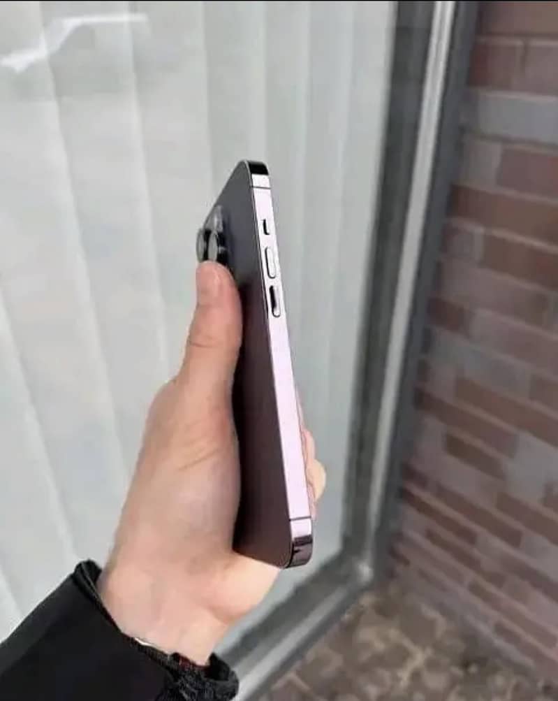 Apple iPhone 14 Pro Max 4