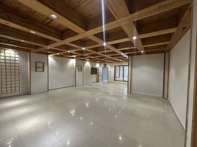 10 Marla 3rd Floor Commercial Office For Rent Ready To Moved