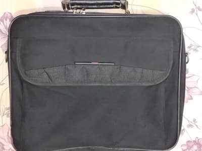 Original Toshiba Laptop Bag with Free Keyboard and Working Mouse