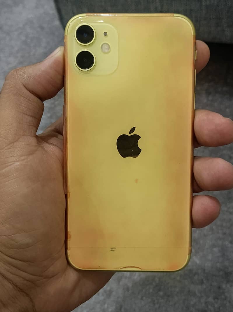 Apple iPhone 11 3