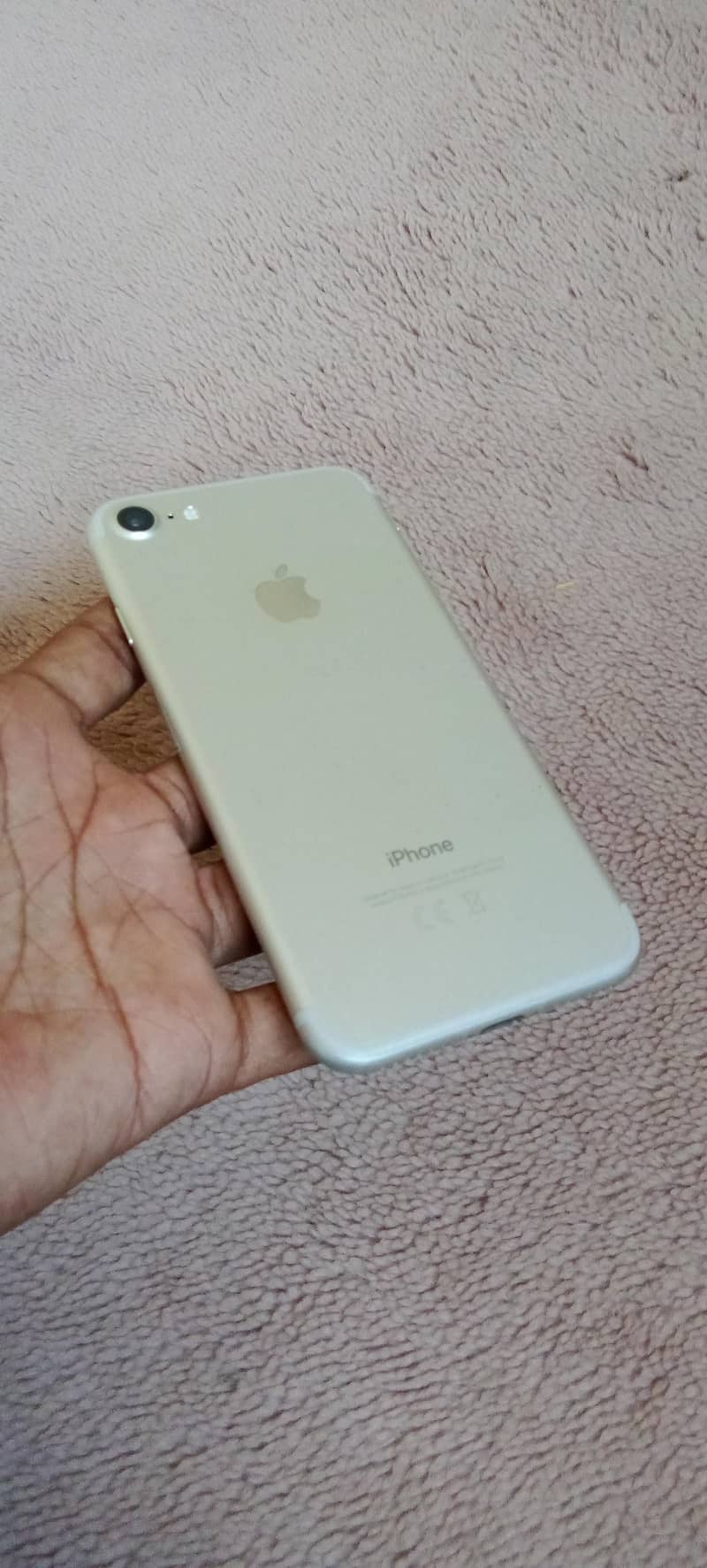 Apple iPhone 7 3