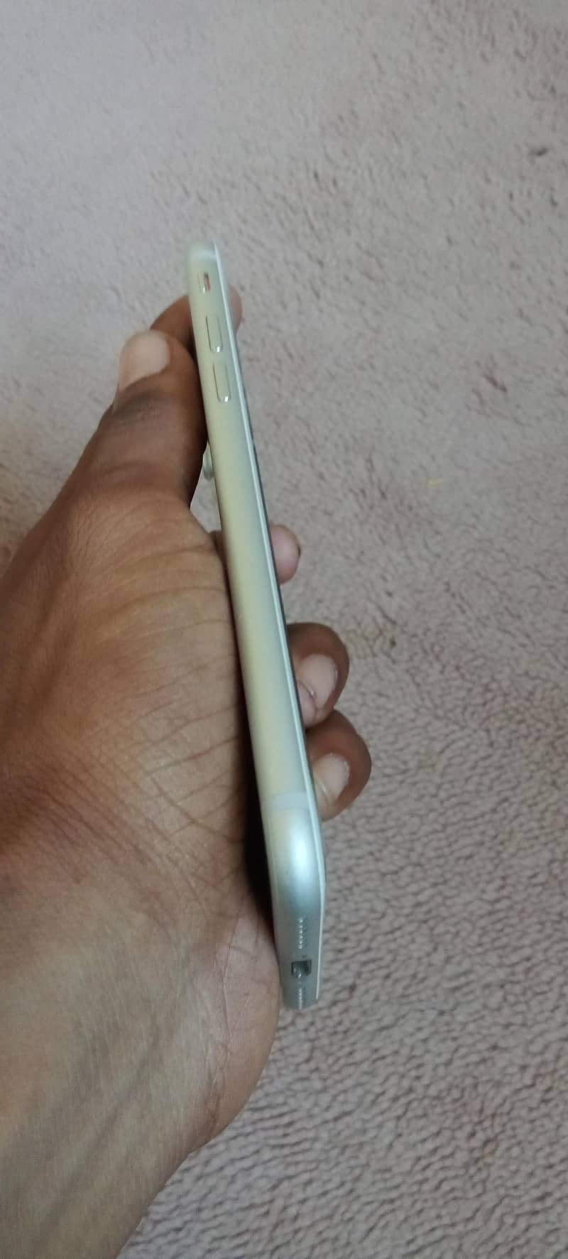 Apple iPhone 7 4