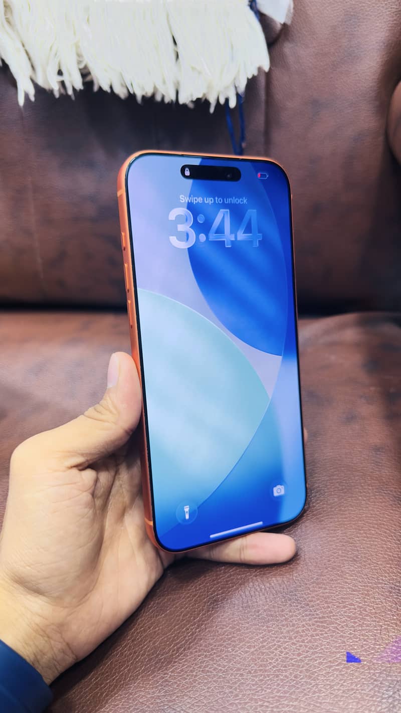 Apple iPhone 17 Pro Max 1