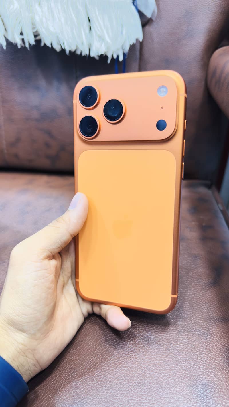 Apple iPhone 17 Pro Max 2