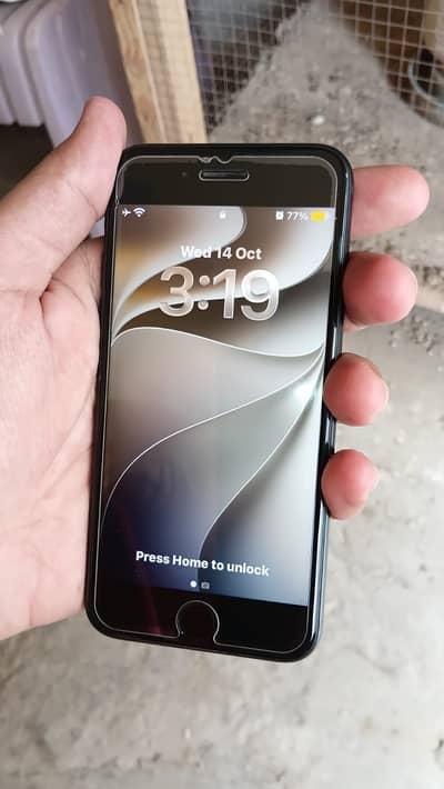 Apple iPhone SE 3rd generation 64GB A15 Bionic