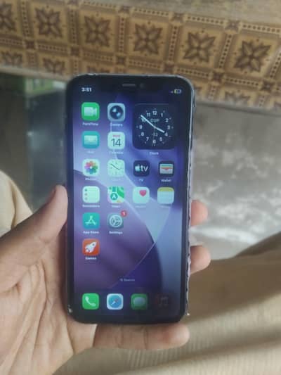 Apple iPhone 11