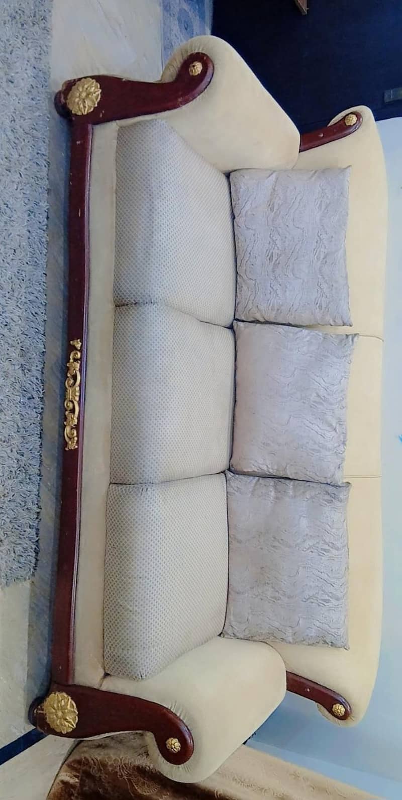 3,3,2,2 sofa set 0