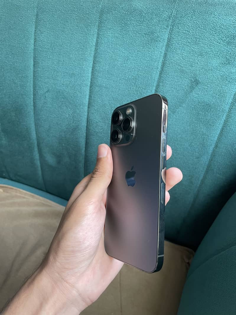 iPhone 13 Pro 1