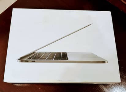 MACBOOK PRO
