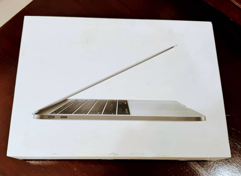 MACBOOK PRO 0