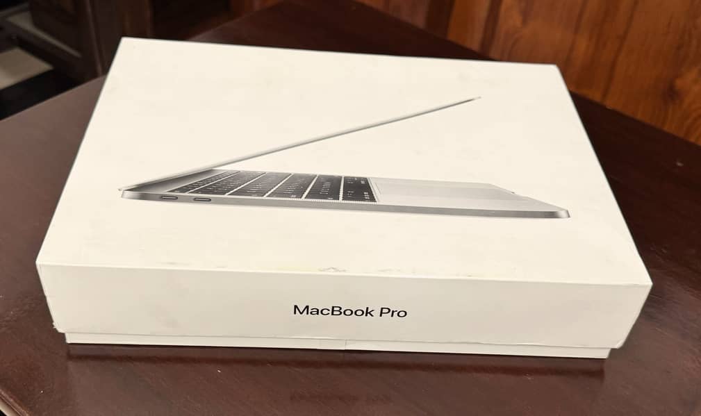 MACBOOK PRO 1