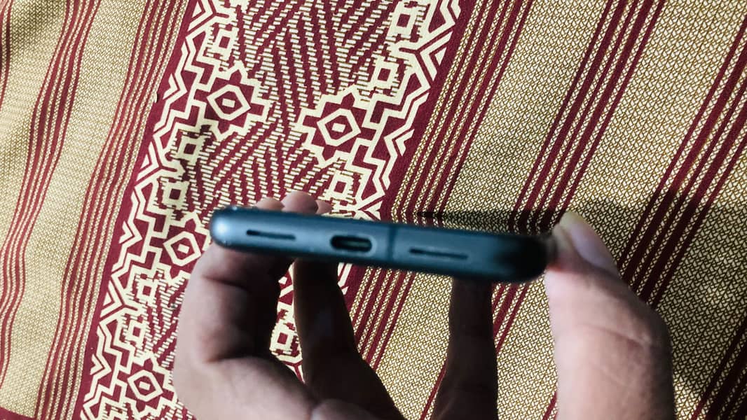 Google Pixel 8 4