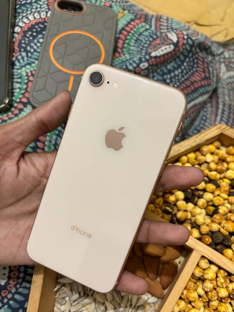 Apple iPhone 8 0