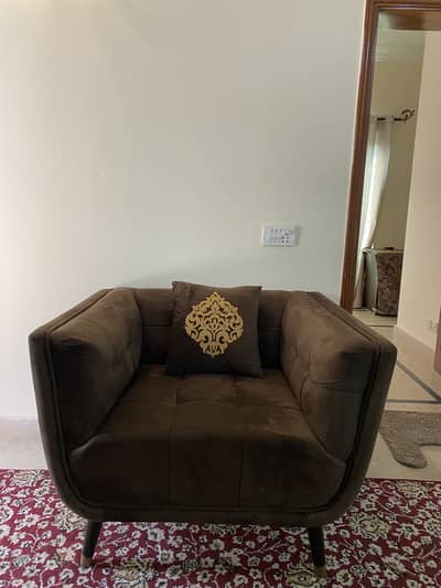 Premium 5-Seater Sofa Set, Almost New