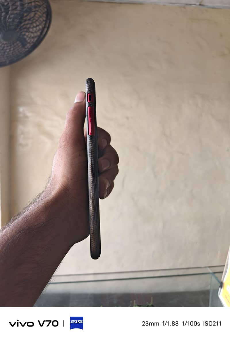 Apple iPhone 7 Plus 2