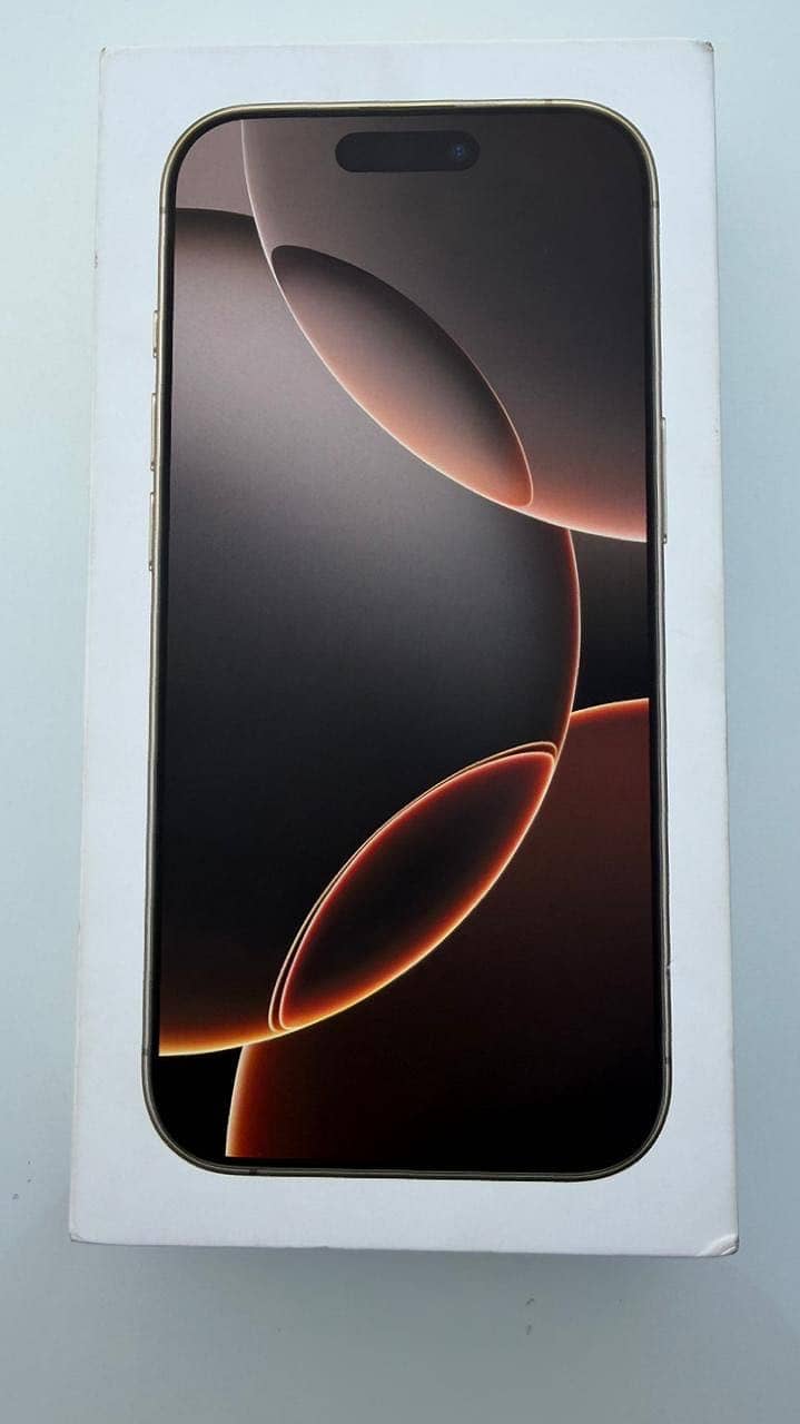 Apple iPhone 16 Pro 0